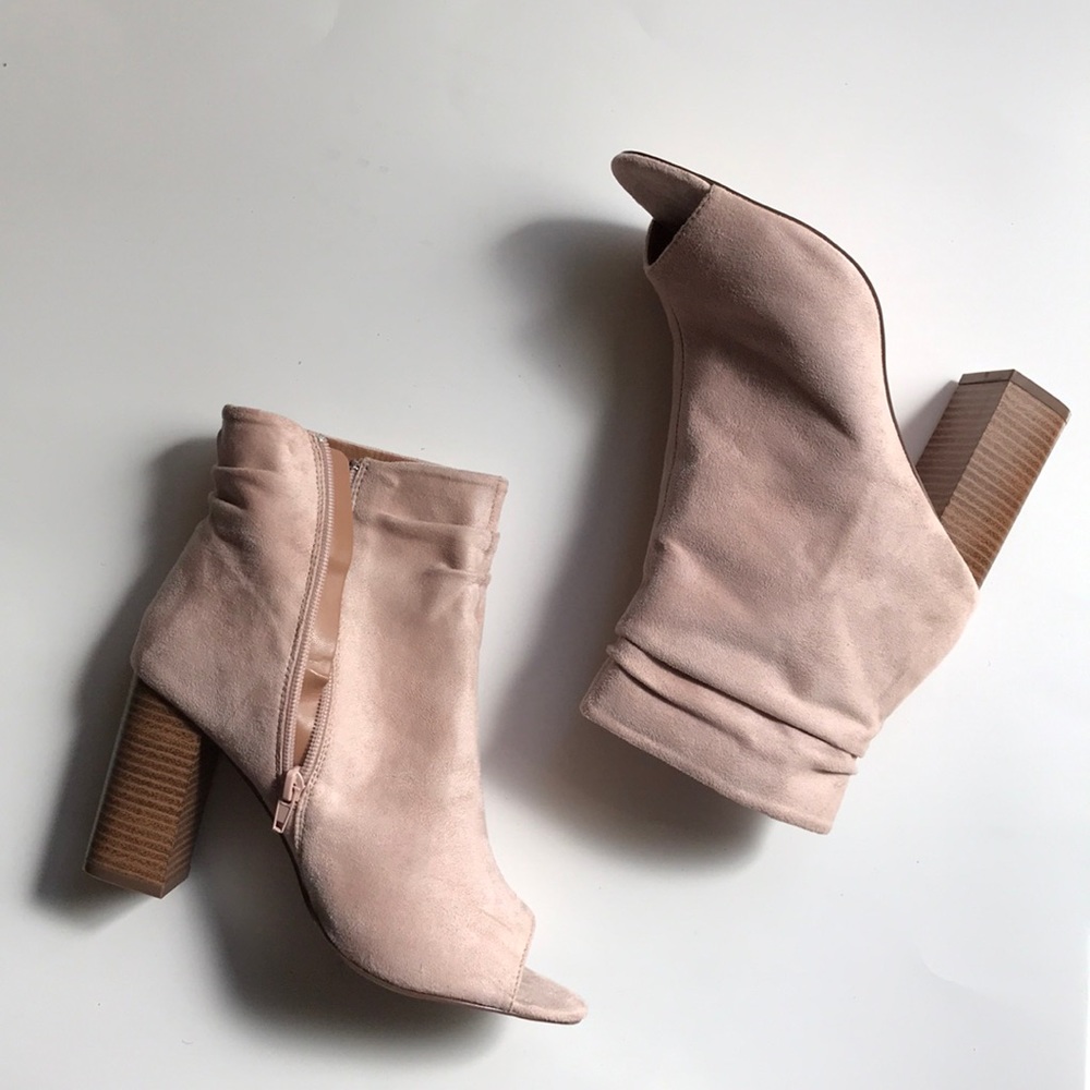 SOLD!!! Blush bootie